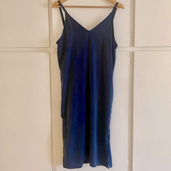 WILLIAM B Simple Chic Navy Blue Slip Dress - Picture 3 of 9